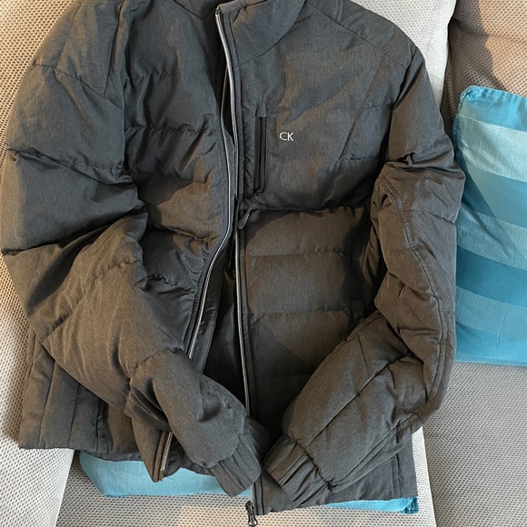 Grey Calvin Klein puffer jacket - Picture 3 of 3